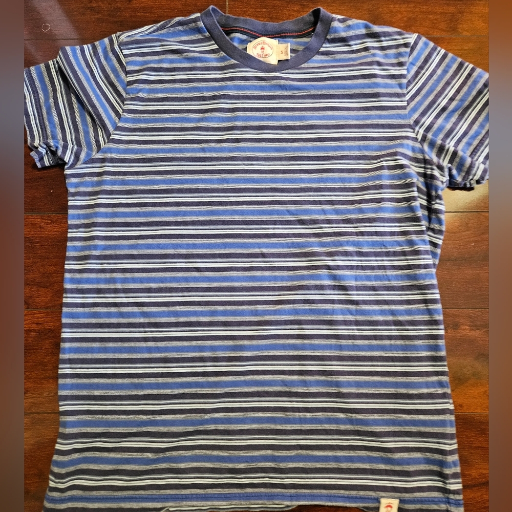 Brooks Brothers T-Shirt
